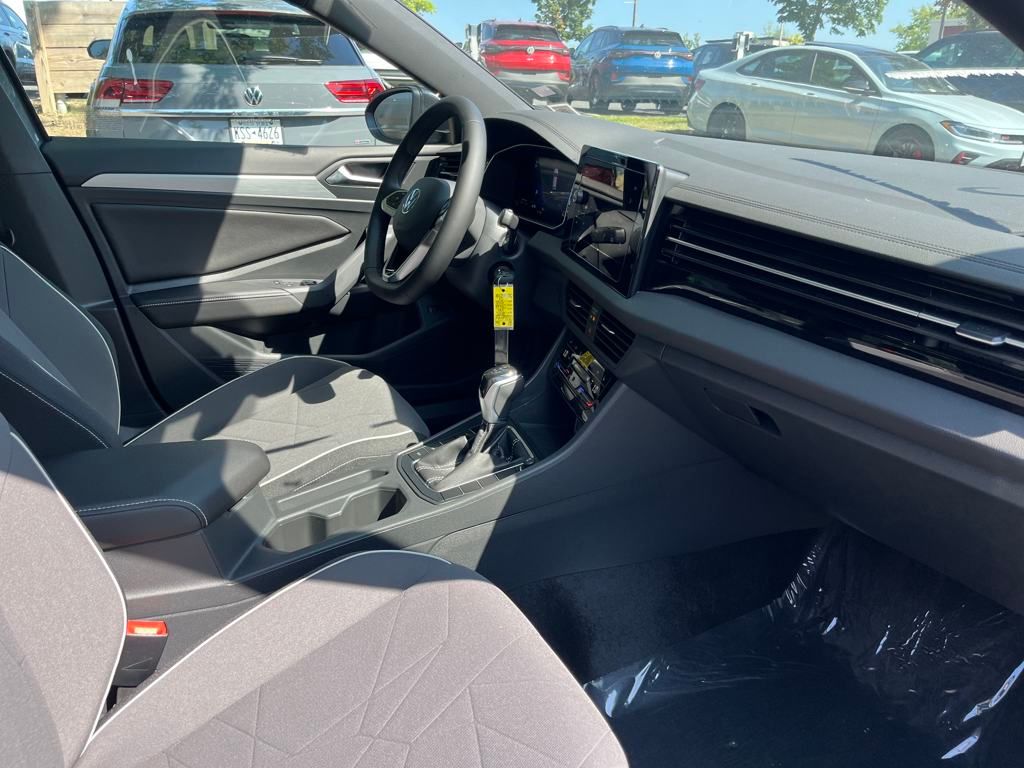 2025 Volkswagen Jetta 1.5T Sport photo 16