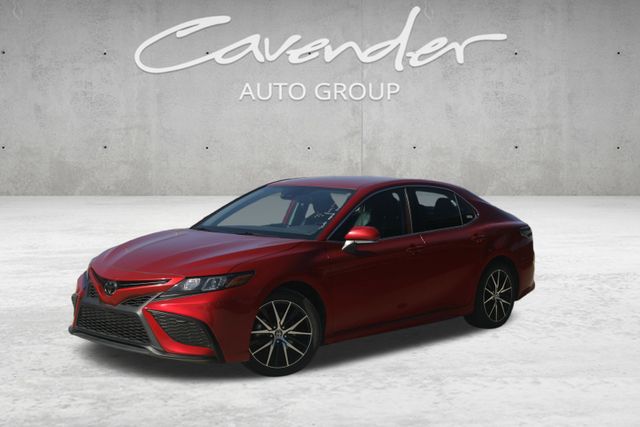 2023 Toyota Camry SE's photo