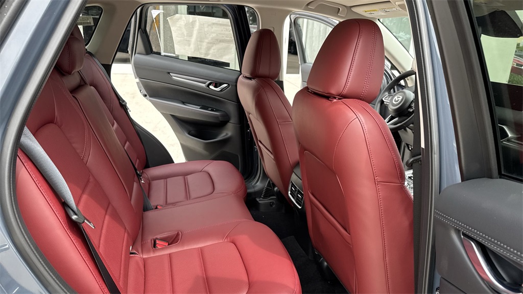 2025 Mazda CX-5 2.5 S Carbon photo 33