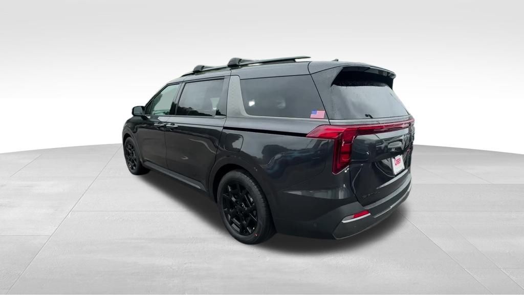 2026 Kia Carnival SX photo 2