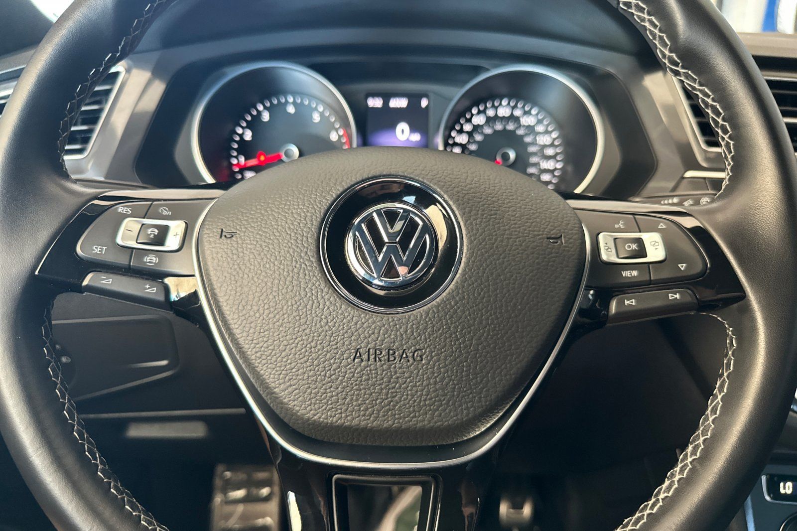 2021 Volkswagen Tiguan SE R-Line Black photo 22