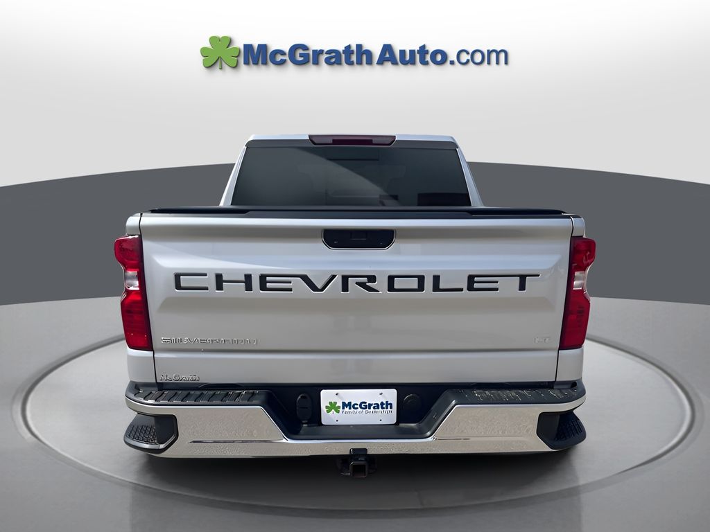 2021 Chevrolet Silverado 1500 LT photo 4