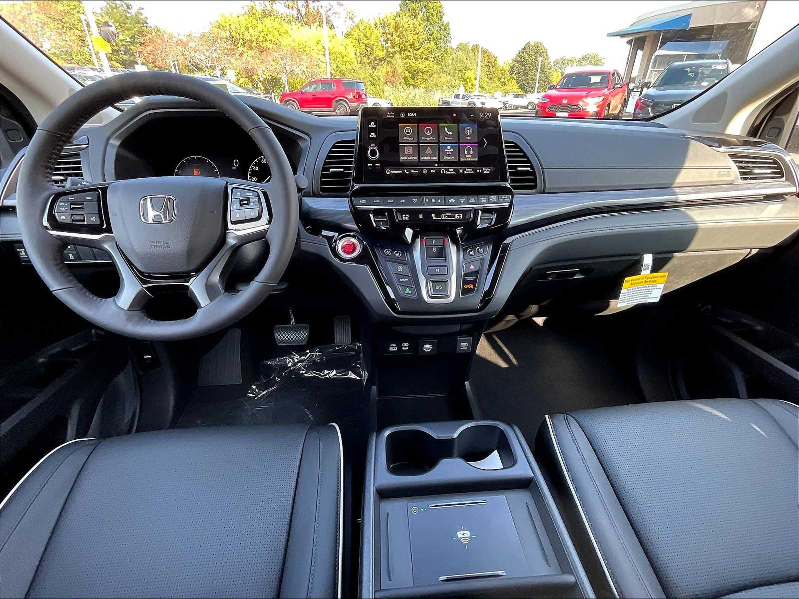 2026 Honda Odyssey Elite photo 11