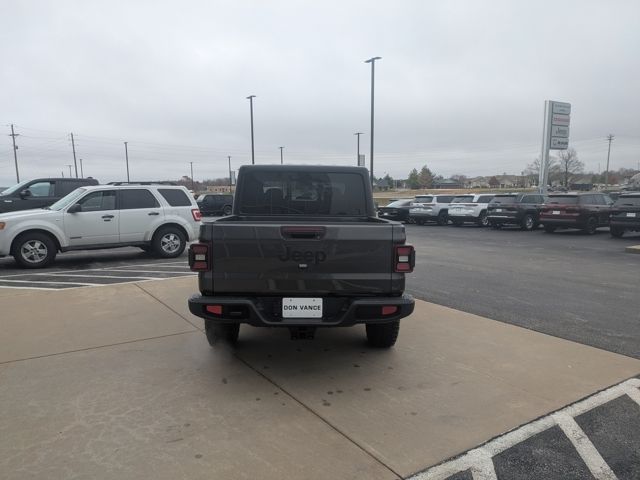 2026 Jeep Gladiator Willys photo 4