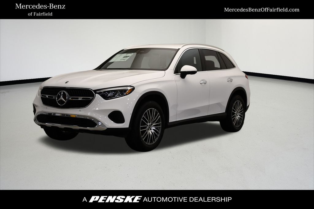 2025 Mercedes-Benz GLC Base's photo