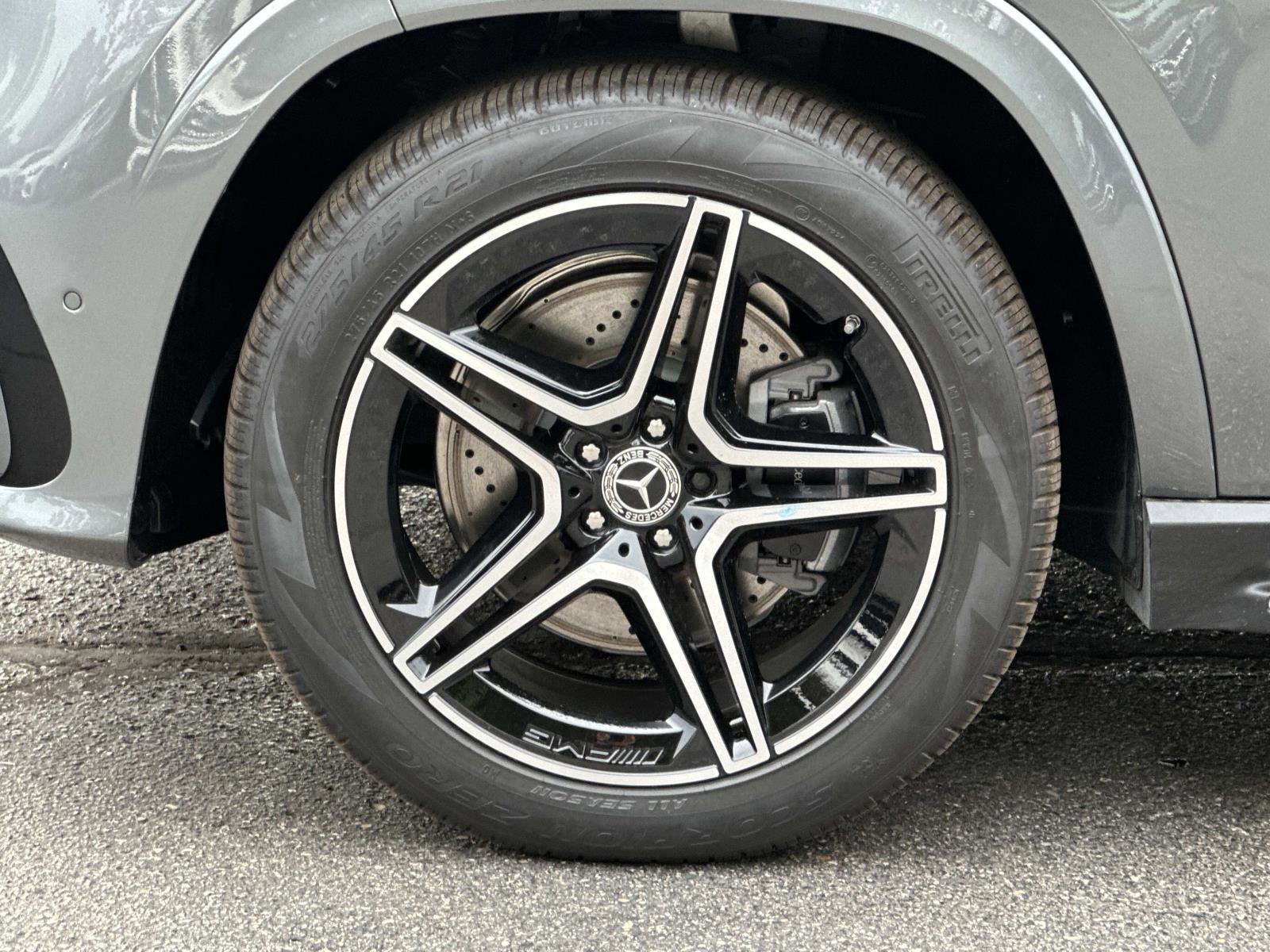 2026 Mercedes Benz GLS 450 4MATIC photo 8