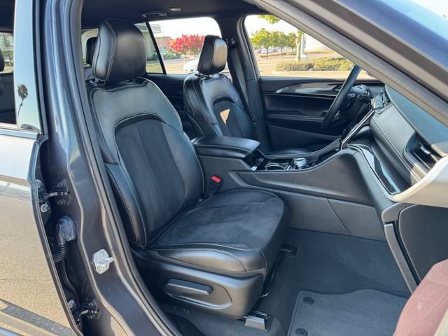 2022 Jeep Grand Cherokee Altitude photo 20