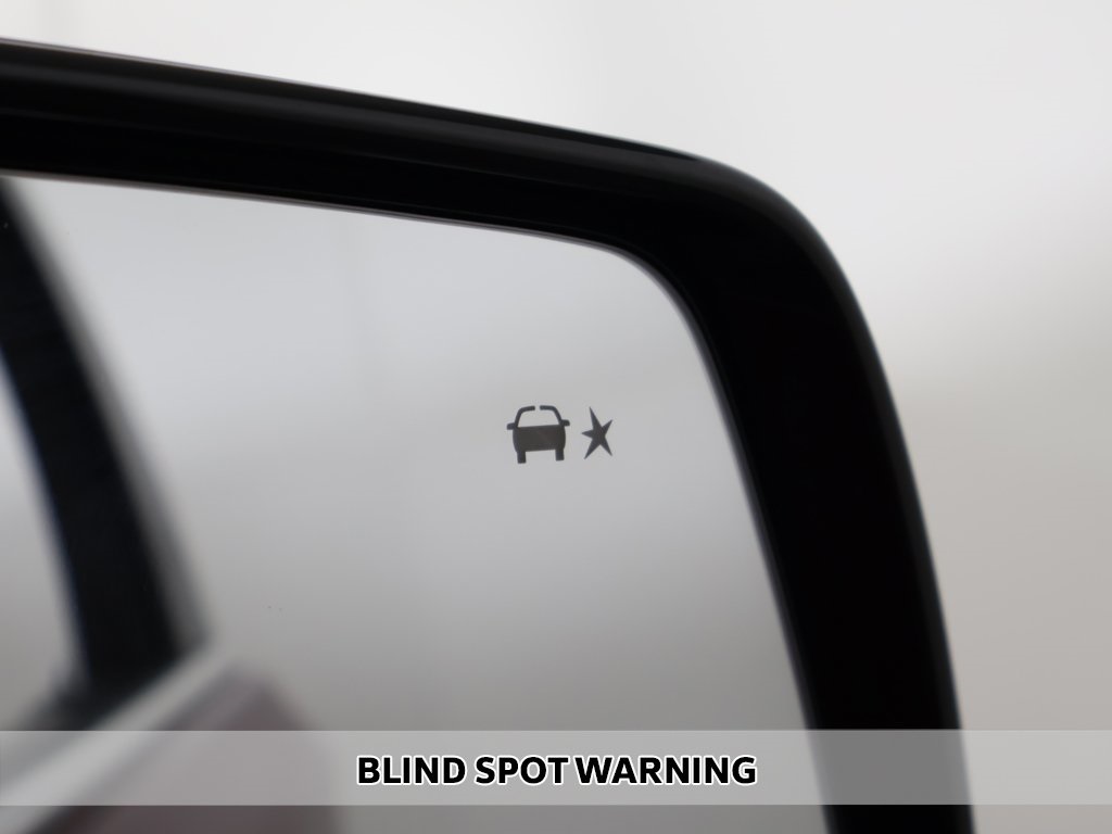 2019 Chevrolet Traverse photo 2