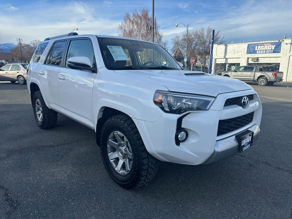 2016 Toyota 4Runner Trail Premium's photo