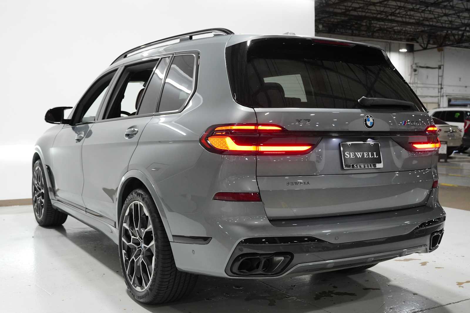 2025 Bmw X7 M60i photo 4