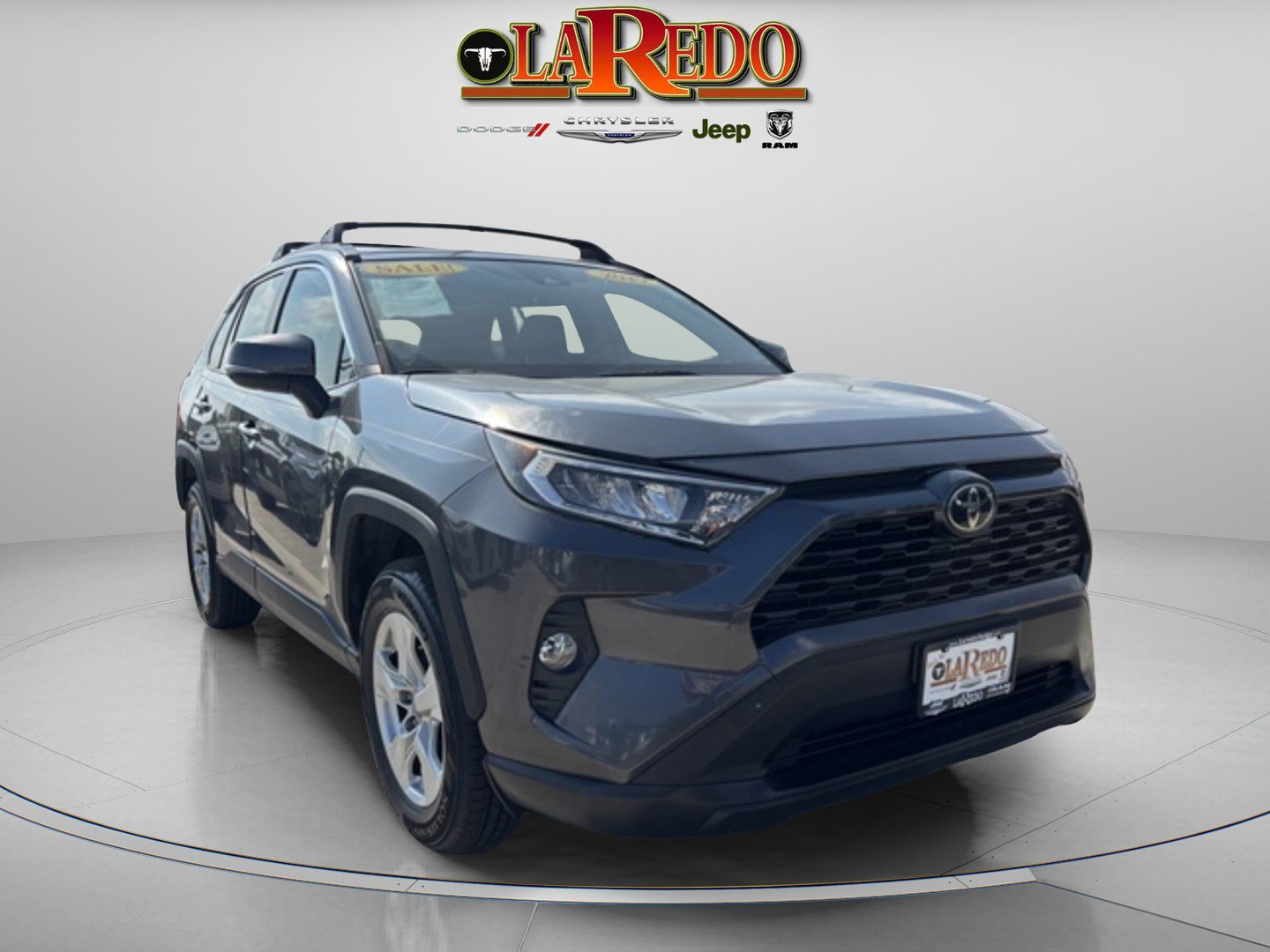 2019 Toyota RAV4 XLE's photo