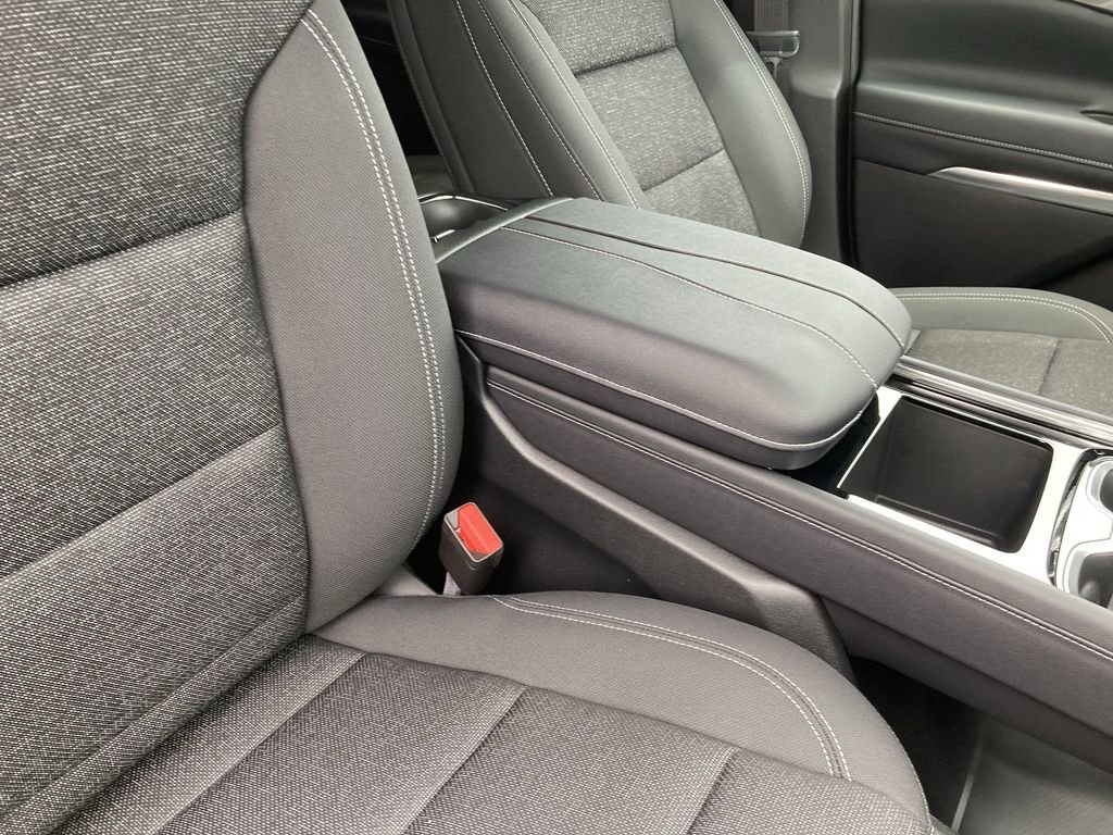 2025 Chevrolet Traverse photo 34