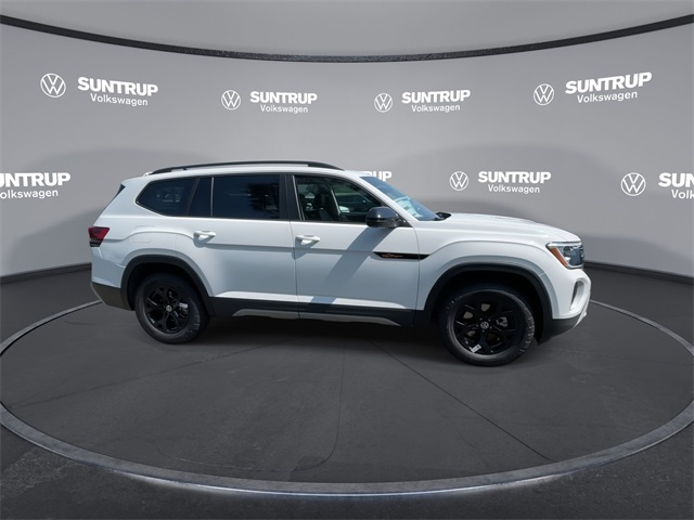 2025 Volkswagen Atlas Peak Edition SE Technology photo 6