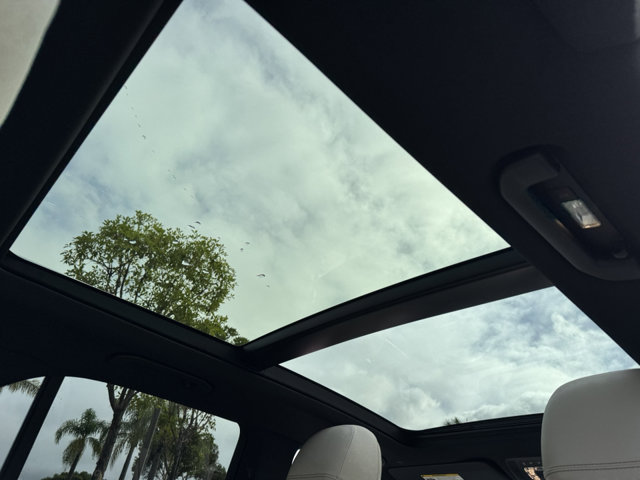 2026 Mercedes Benz GLE 350 4MATIC photo 2