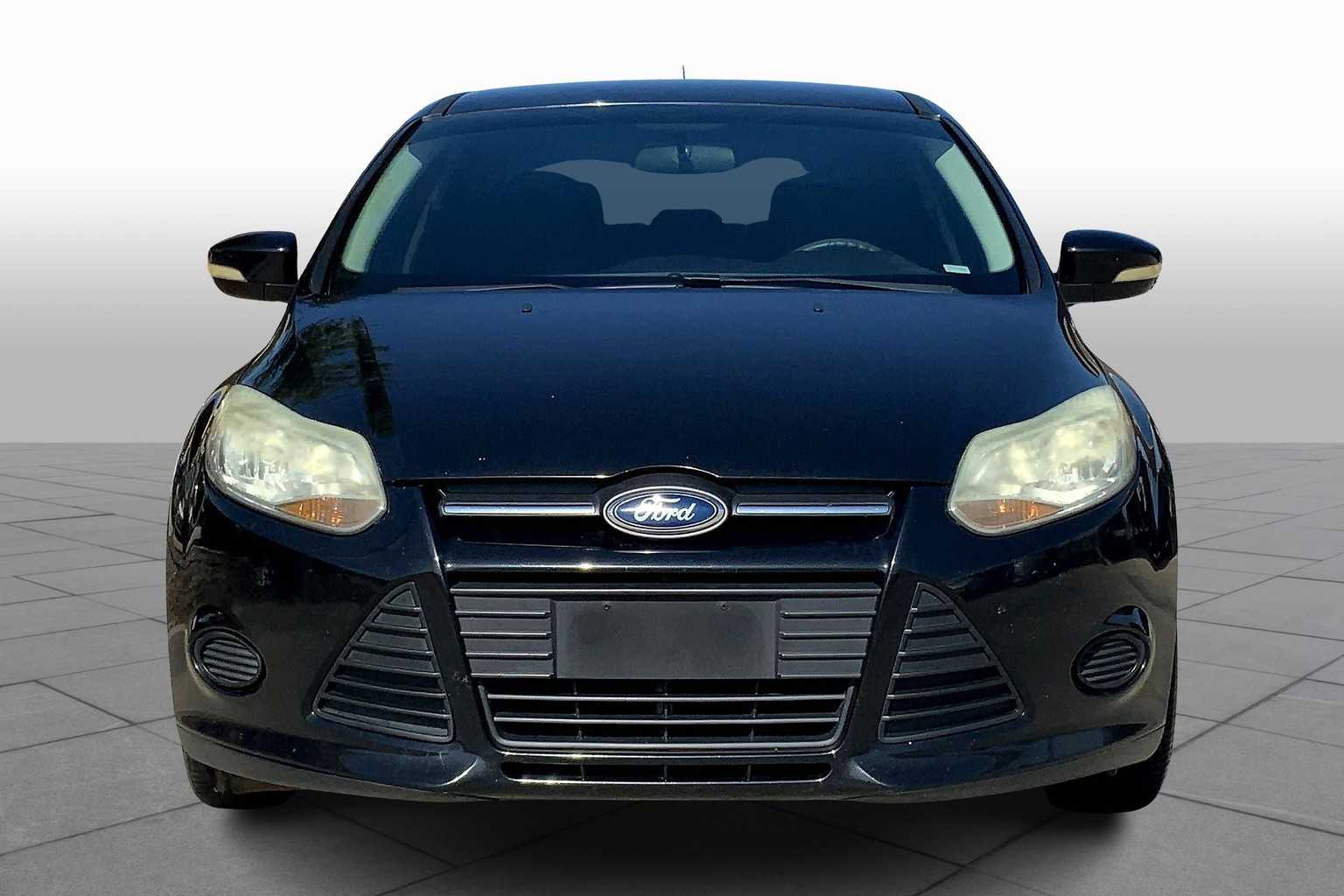 2014 Ford Focus SE photo 3