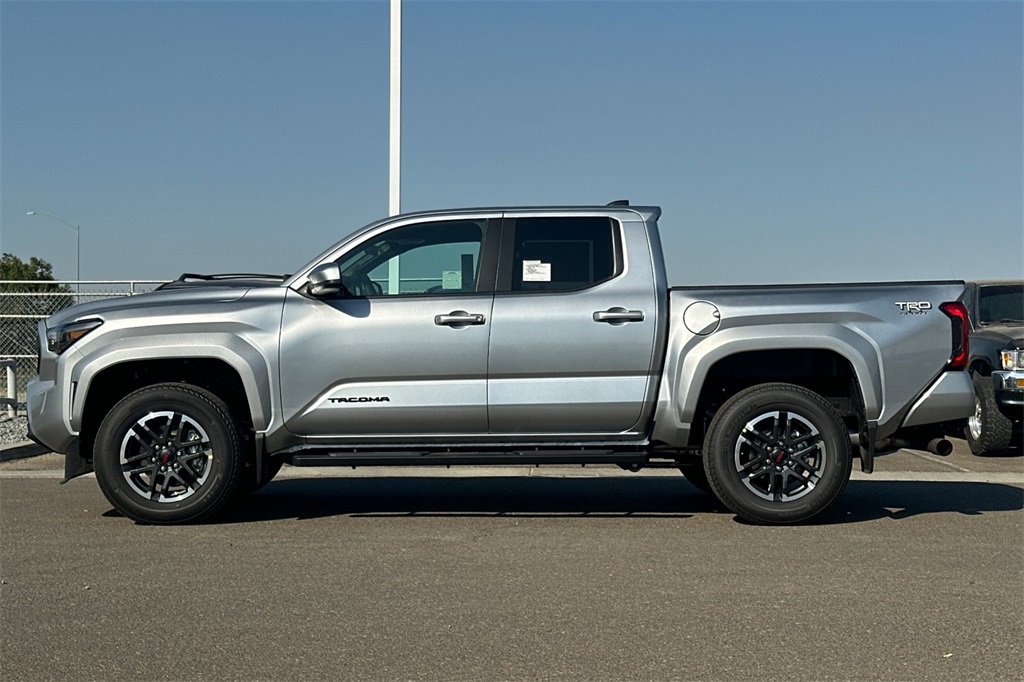 2025 Toyota Tacoma TRD Sport 4x4 Double Cab photo 7