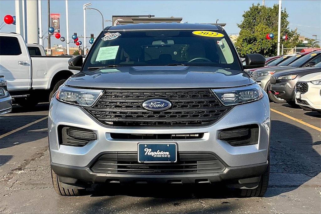 2022 Ford Explorer Base photo 2