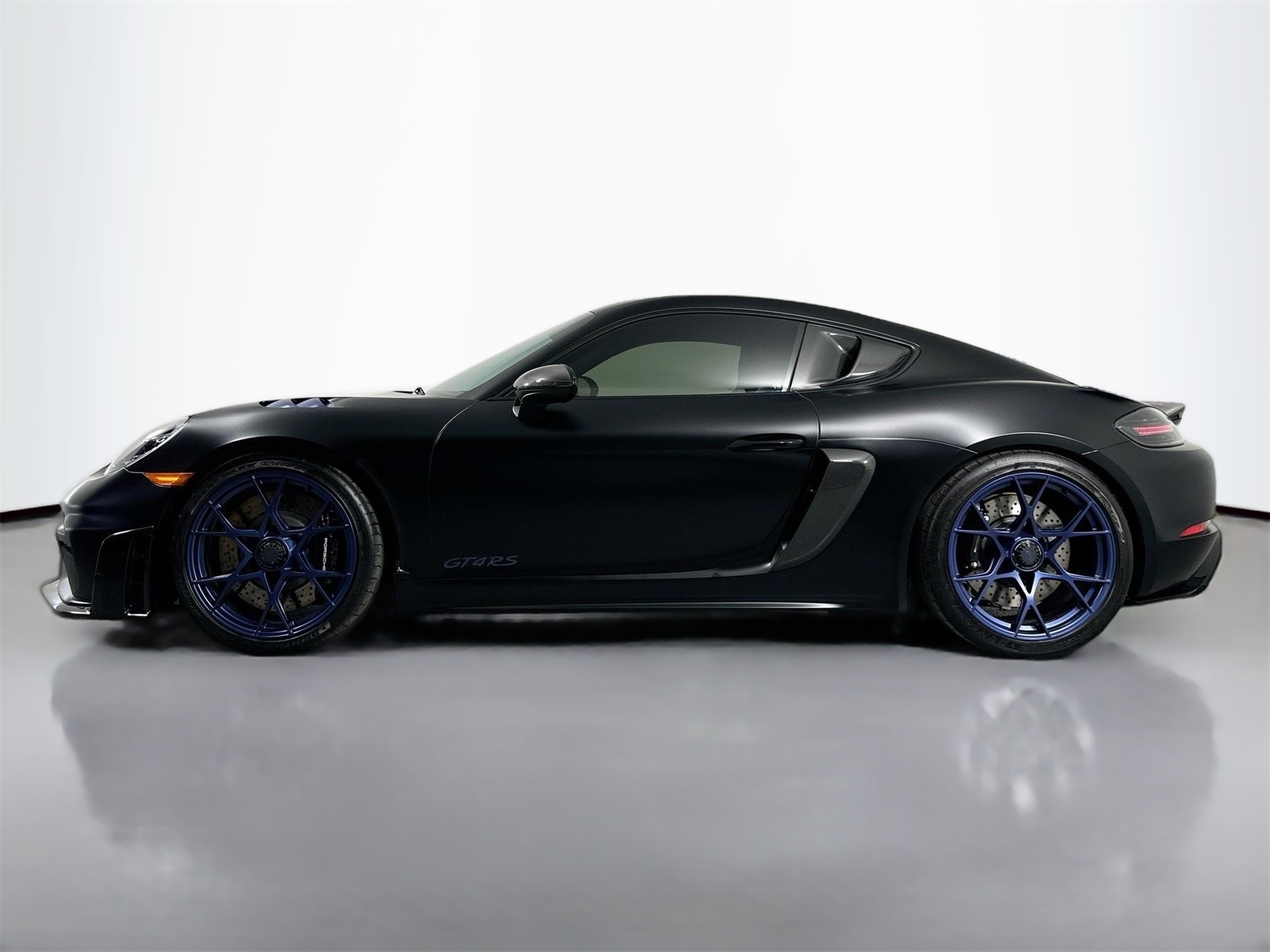 2024 Porsche Cayman GT4 RS photo 2