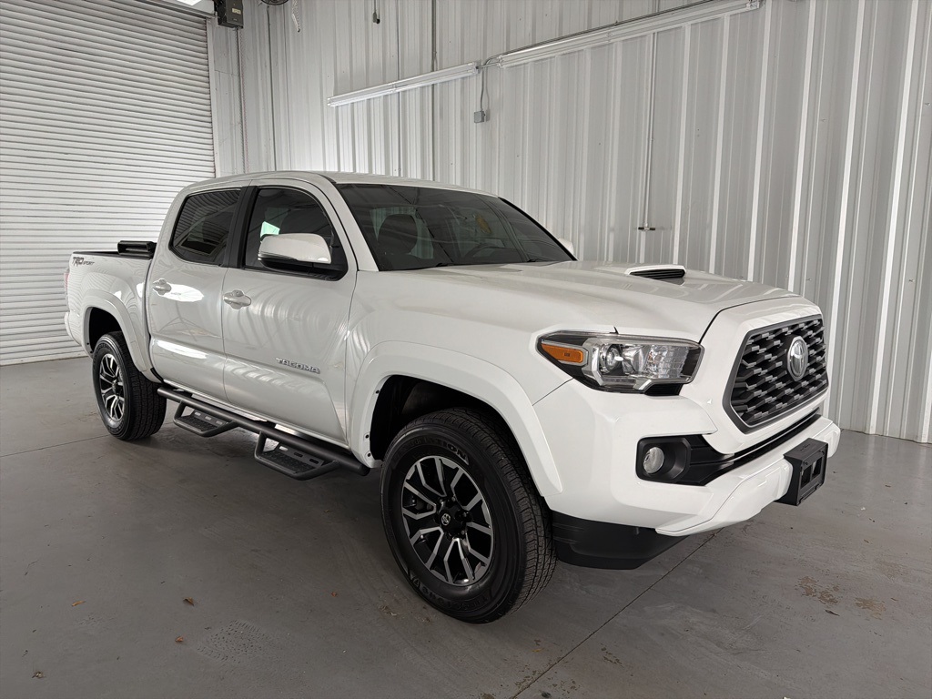 2022 Toyota Tacoma TRD Sport's photo