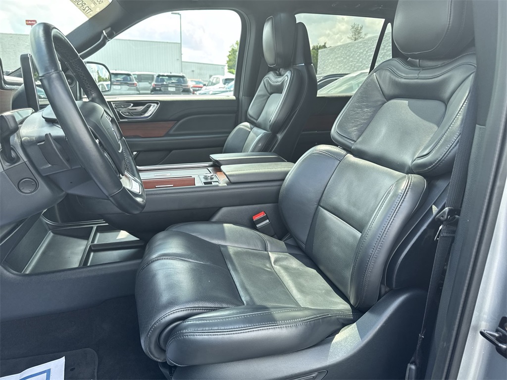 2023 Lincoln Navigator Reserve photo 17