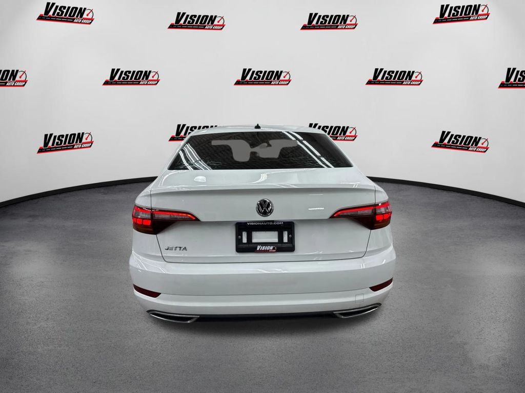 2019 Volkswagen Jetta R-Line photo 6