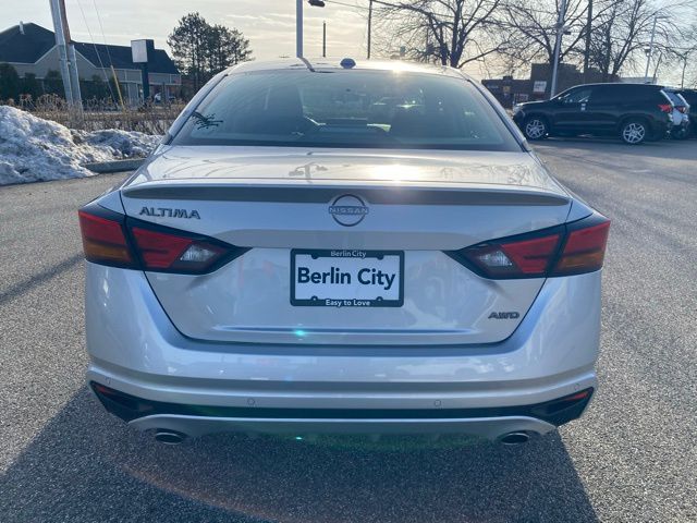 2025 Nissan Altima 2.5 SV photo 4