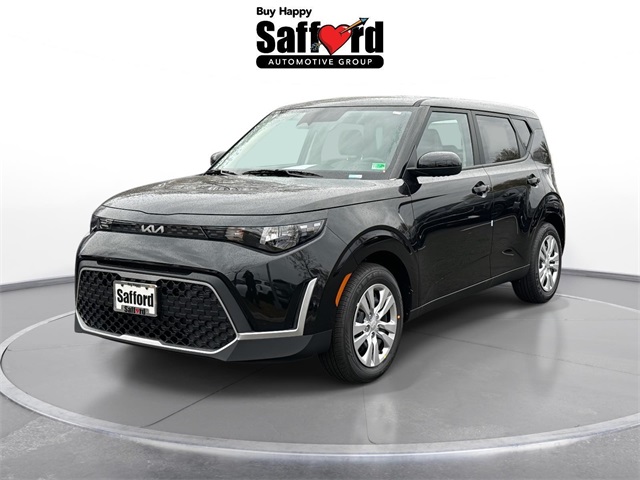 2025 Kia Soul LX's photo