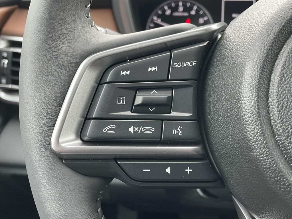 2025 Subaru Outback Touring XT photo 10