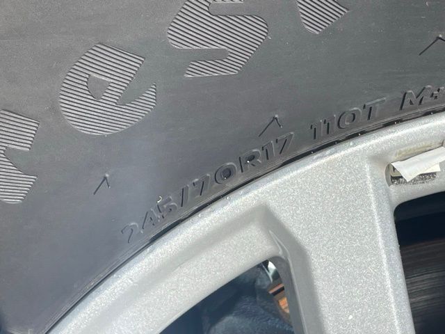 2025 Toyota Tacoma SR5 photo 4