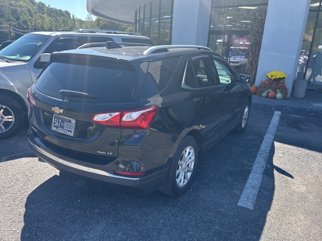 2018 Chevrolet Equinox LT photo 3
