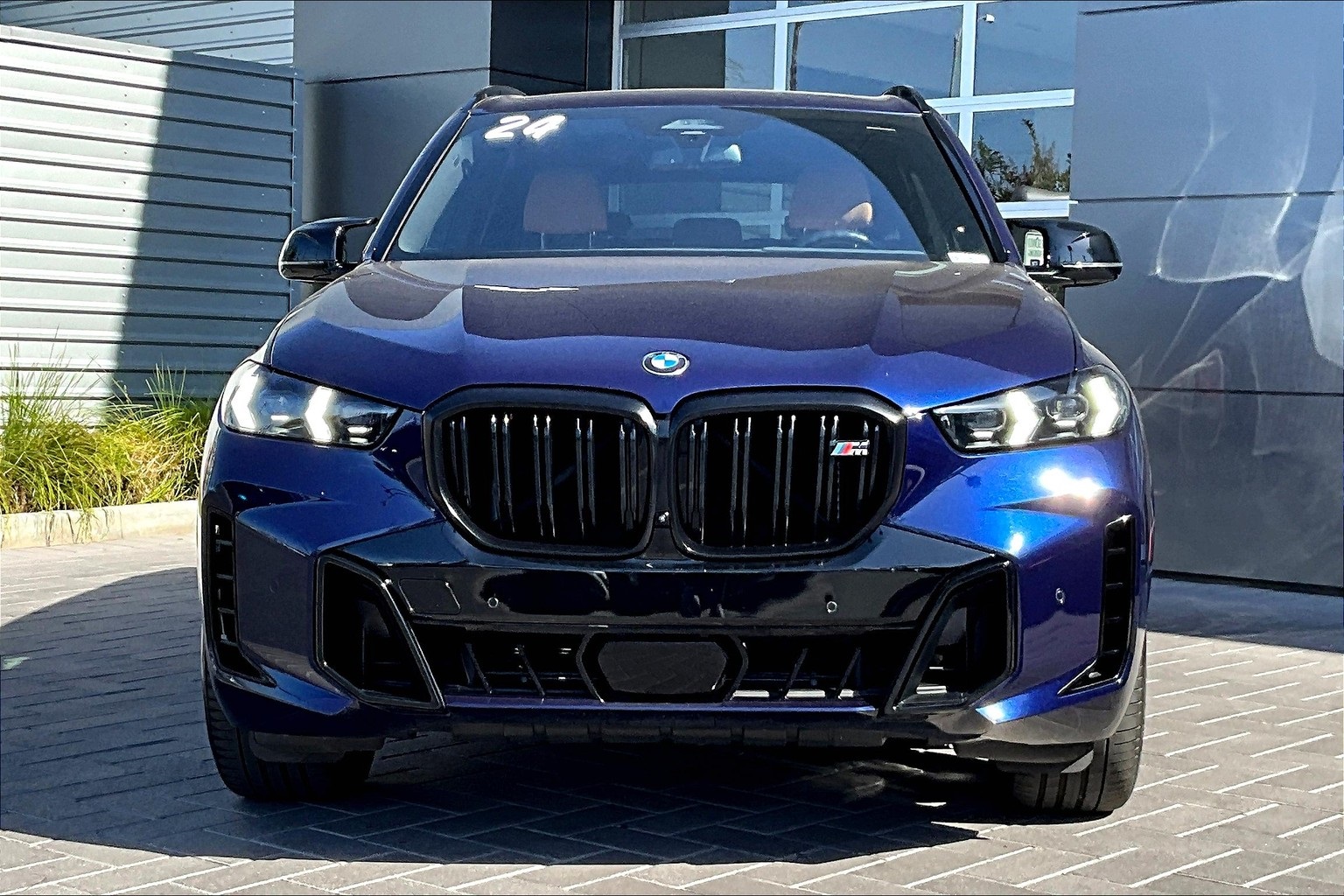 2024 Bmw X5 M60i photo 2