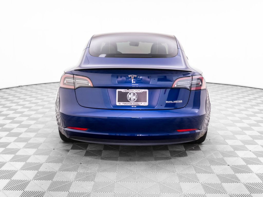 2023 Tesla Model 3 Performance photo 3