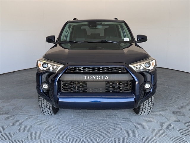 2022 Toyota 4Runner SR5 photo 3