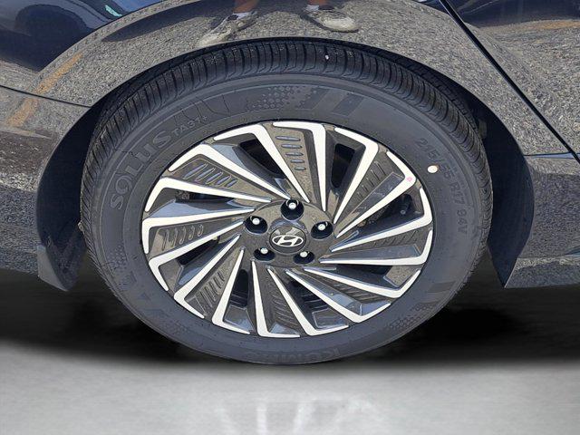 2025 Hyundai Sonata Hybrid SEL photo 4