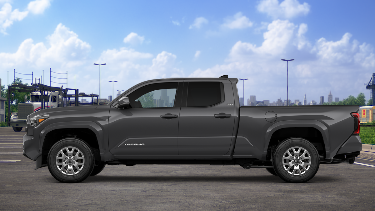 2026 Toyota Tacoma SR5 photo 4