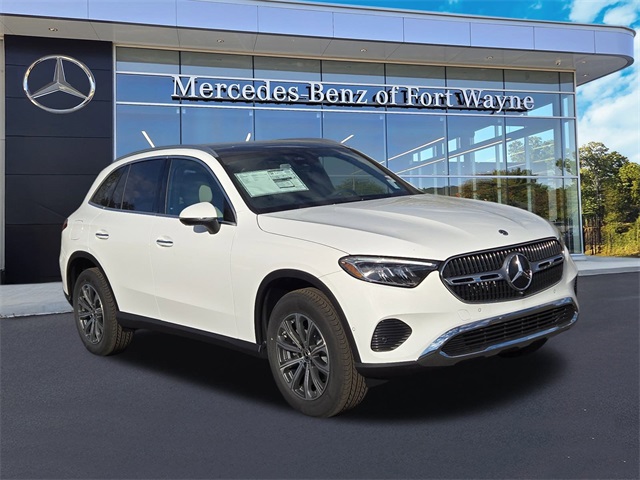 2026 Mercedes-Benz GLC Base's photo