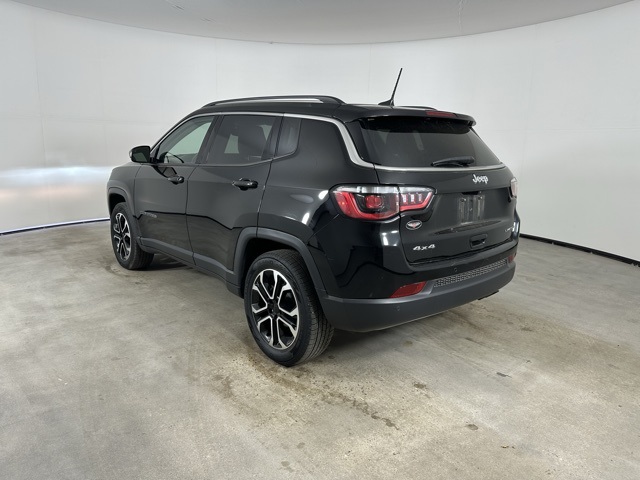 2022 Jeep Compass Limited photo 5