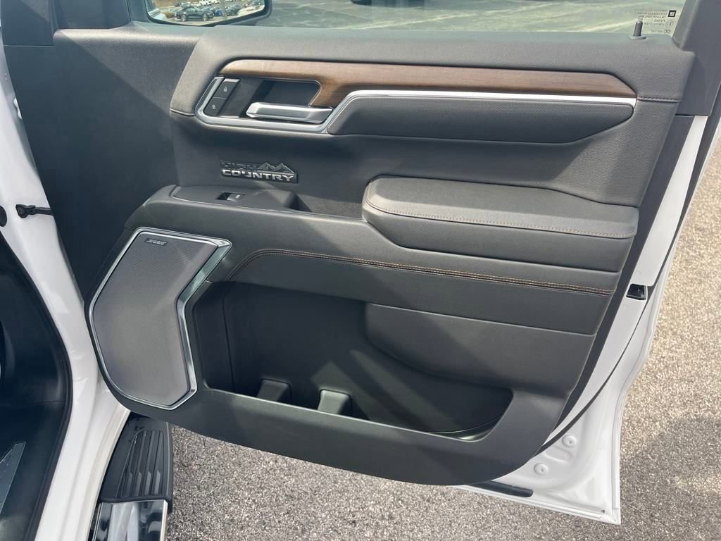 2024 Chevrolet Silverado 1500 High Country photo 26