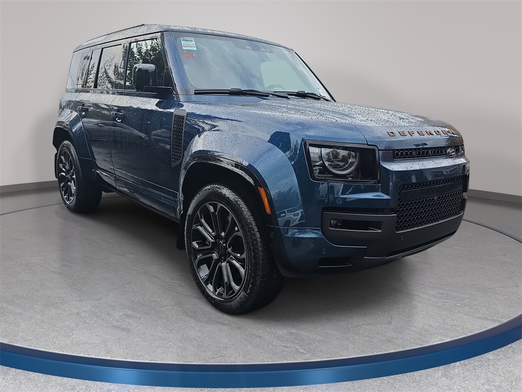 2026 Land Rover Defender 110 V8 photo 3