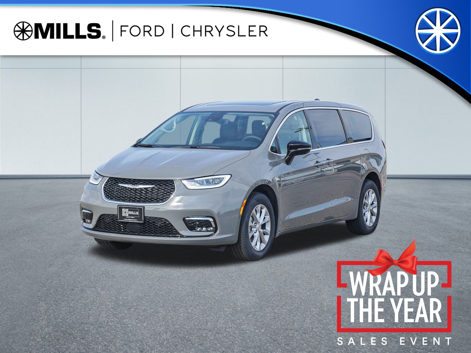 2024 Chrysler Pacifica Touring L's photo