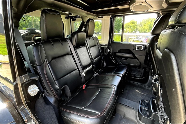 2024 Jeep Wrangler Rubicon X photo 23
