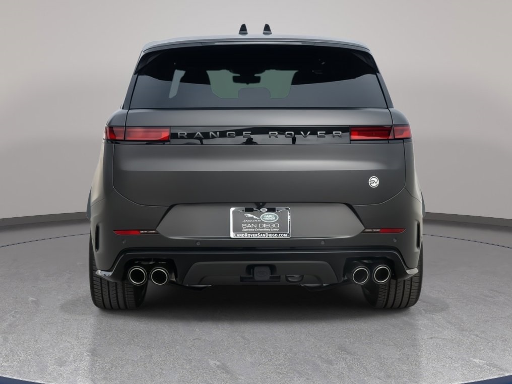 2025 Land Rover Range Rover Sport photo 3
