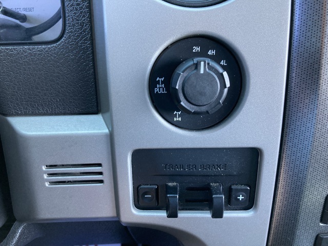 2010 Ford F-150 SVT Raptor photo 25