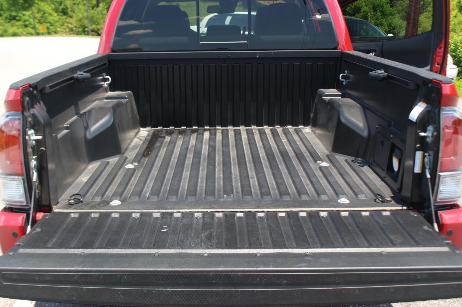 2023 Toyota Tacoma TRD photo 10