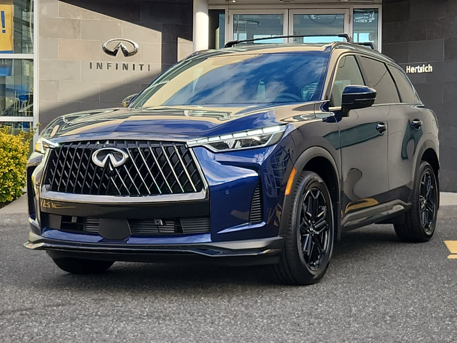 2026 INFINITI QX60 LUXE's photo