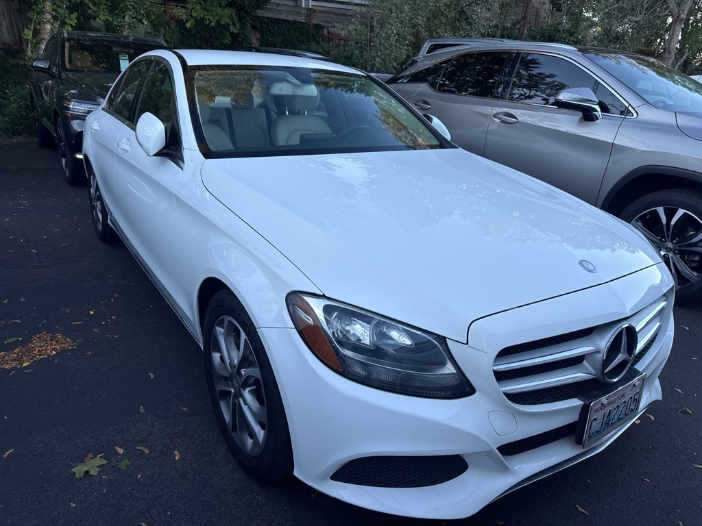 2015 Mercedes Benz C 300 photo 4