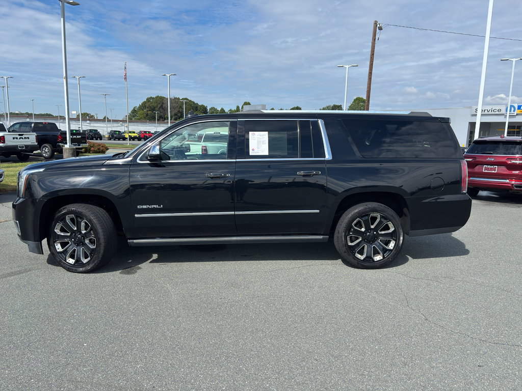 2019 Gmc Yukon XL Denali photo 3