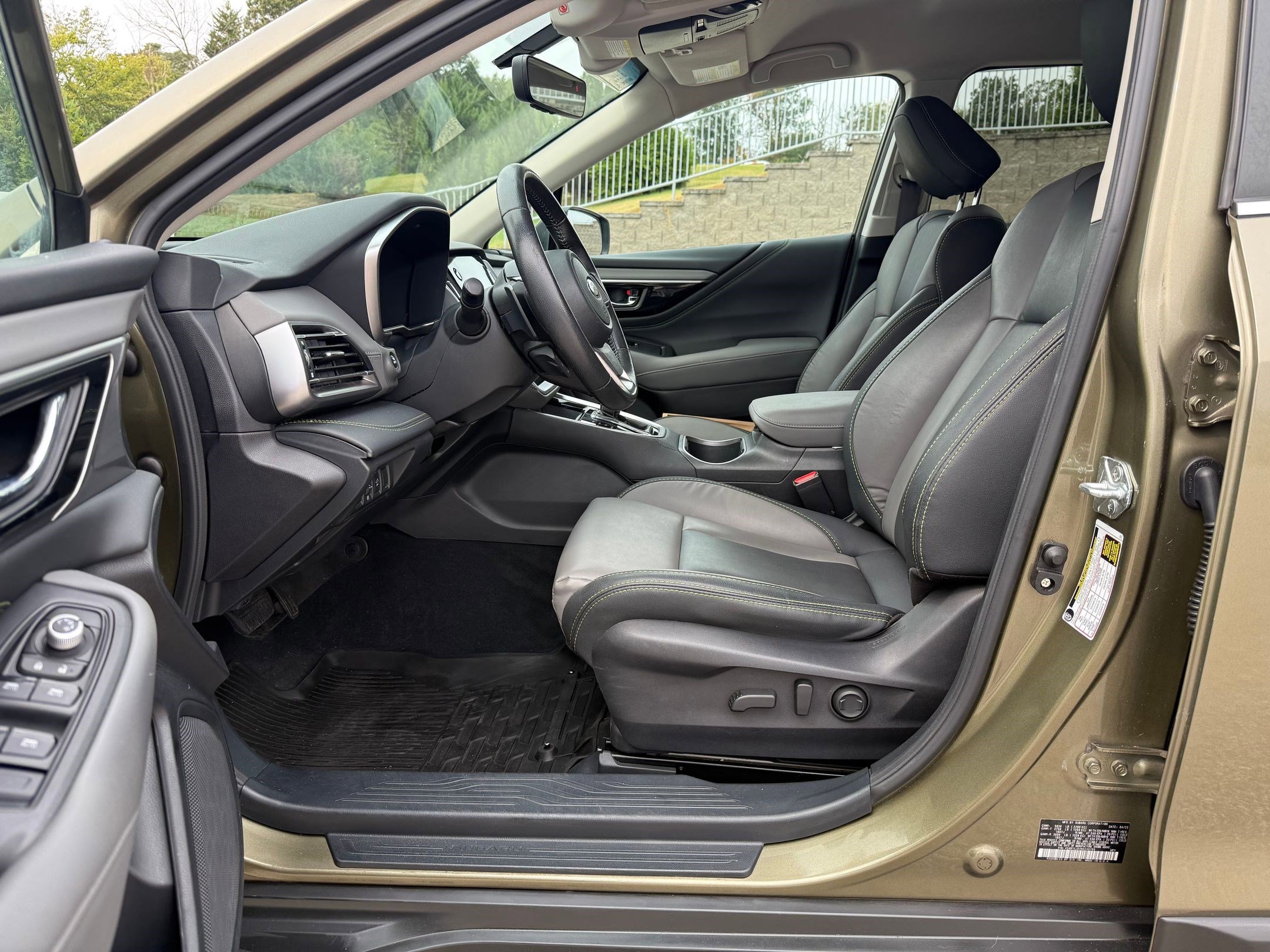2022 Subaru Outback Onyx Edition XT photo 4