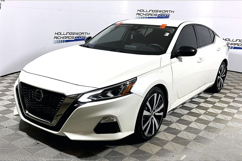 2020 Nissan Altima SR