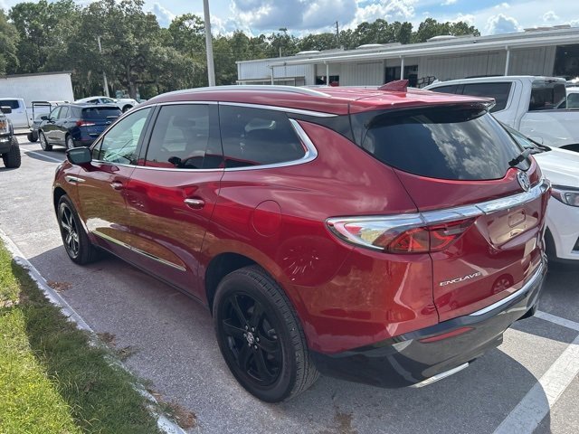 2023 Buick Enclave Essence photo 4